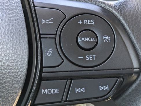 Used 2022 Toyota Corolla LE image 22