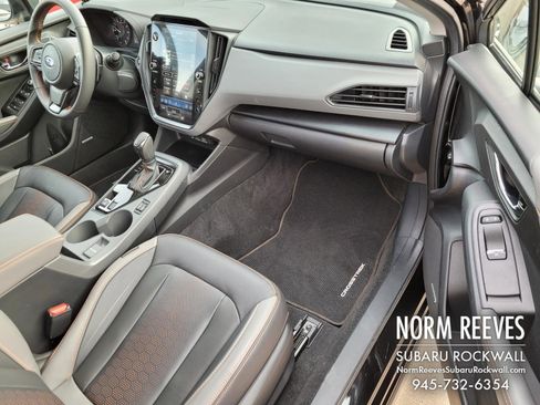 Certified 2025 Subaru Crosstrek 2.5i Limited w/ Crosstrek Mirror Package image 23