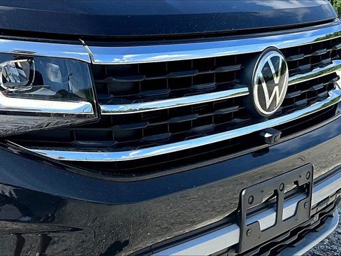 Used 2021 Volkswagen Atlas Cross Sport SEL Premium image 27