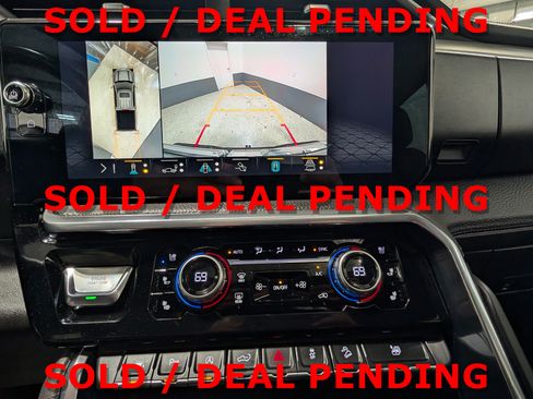 Used 2023 GMC Sierra 1500 Denali w/ Denali Reserve Package AWD/4WD image 26