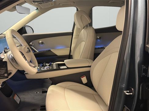 New 2026 Genesis GV60 RWD image 10