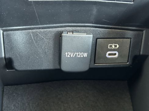 Used 2023 Toyota Corolla LE FWD image 31
