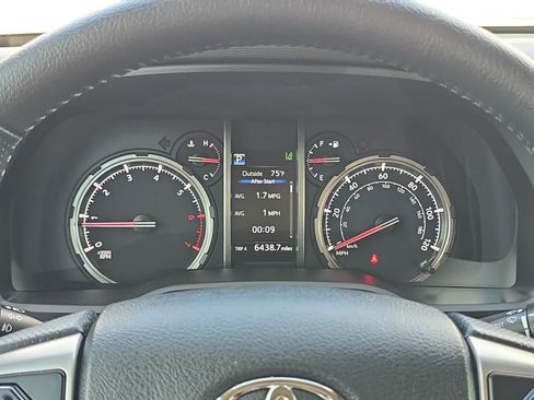 Used 2023 Toyota 4Runner Limited RWD image 30