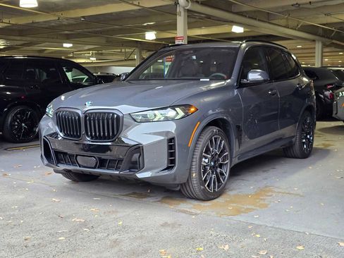 New 2026 BMW X5 xDrive40i w/ Executive Package image 7