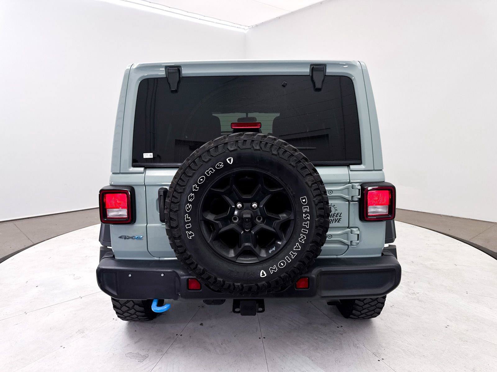 Used 2023 Jeep Wrangler Unlimited w/ Cold Weather Group AWD/4WD image 15
