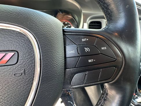 Used 2023 Dodge Charger SXT w/ Blacktop Package AWD/4WD image 19