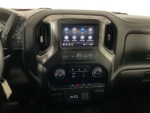 Used 2022 Chevrolet Silverado 2500 Custom w/ Custom Value Package image 13