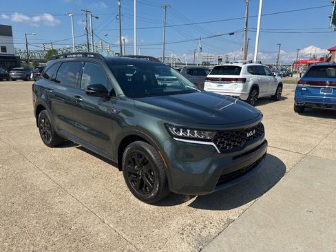 Used 2023 Kia Sorento S w/ Panoramic Sunroof Package image 7