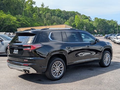 Used 2024 GMC Acadia Denali FWD image 9