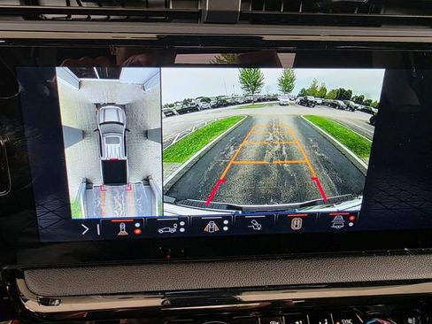 Used 2025 GMC Sierra 1500 AT4 AWD/4WD image 34