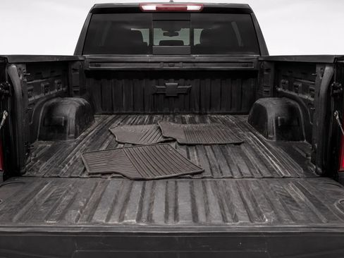 Used 2026 Chevrolet Silverado 1500 LT AWD/4WD image 17