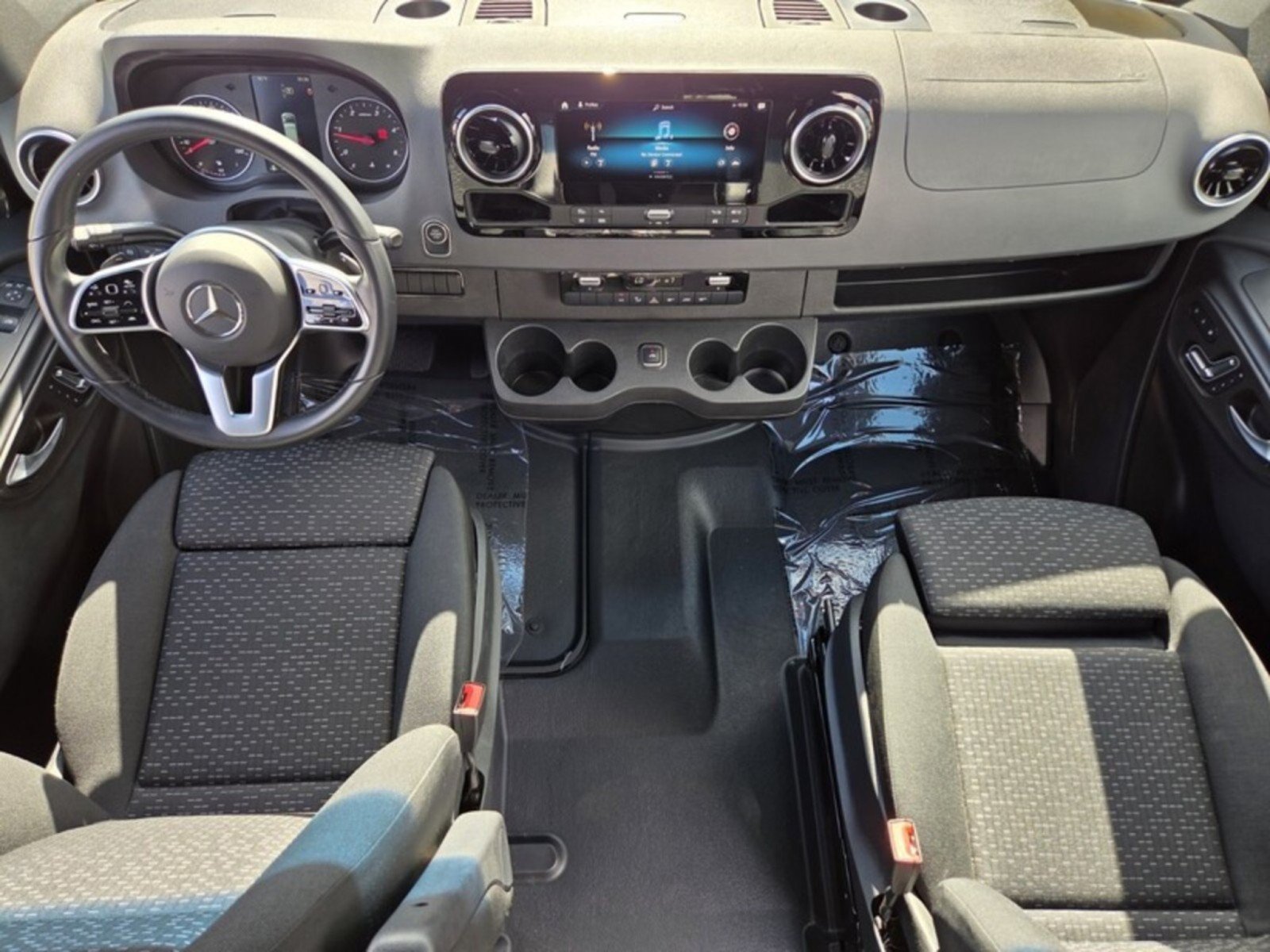 Used 2024 Mercedes-Benz Sprinter 2500 image 19