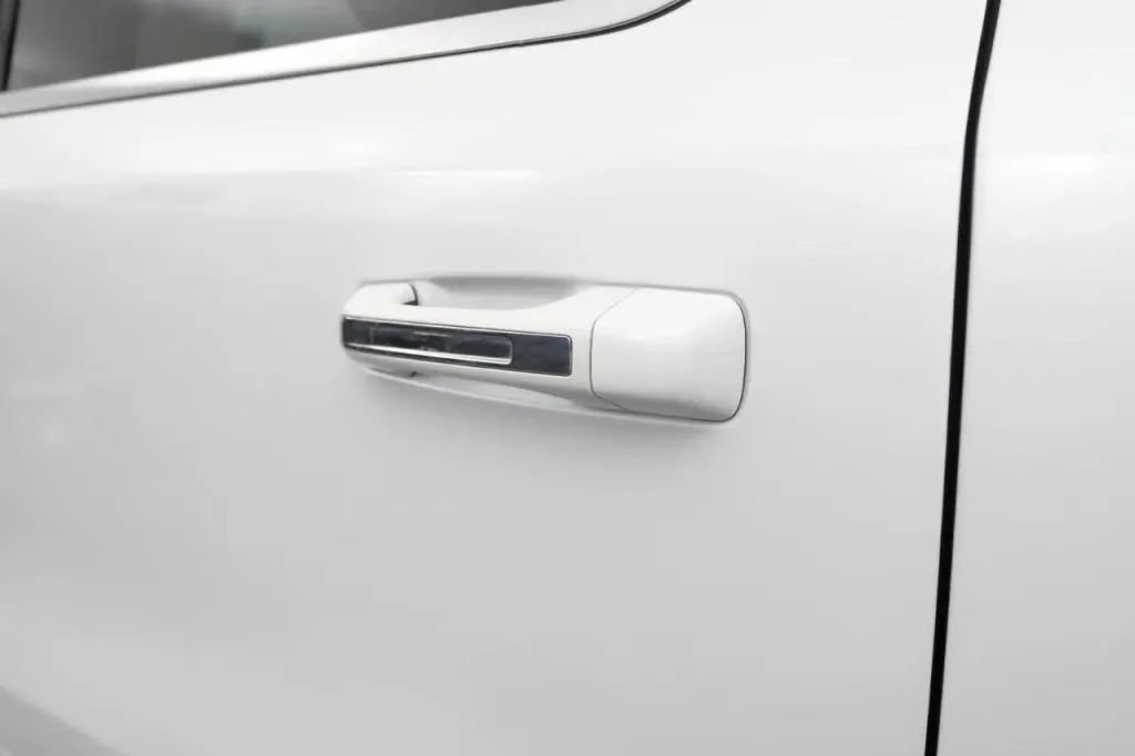 Used 2019 RAM 1500 Limited AWD/4WD image 16