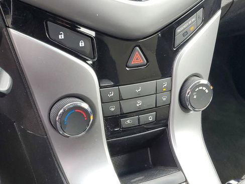 Used 2012 Chevrolet Cruze LS w/ Connectivity Package image 15