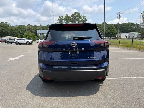 Certified 2024 Nissan Rogue SV AWD/4WD image 6