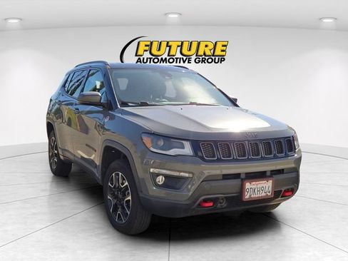 Used 2021 Jeep Compass Trailhawk w/ Convenience Group AWD/4WD image 1