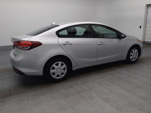 Used 2018 Kia Forte LX w/ LX Rear Camera Package FWD image 10