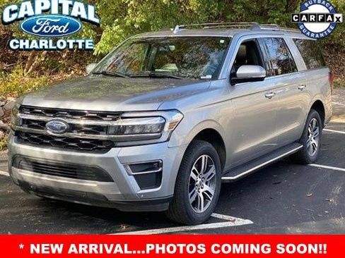 Used 2022 Ford Expedition Max Limited image 2