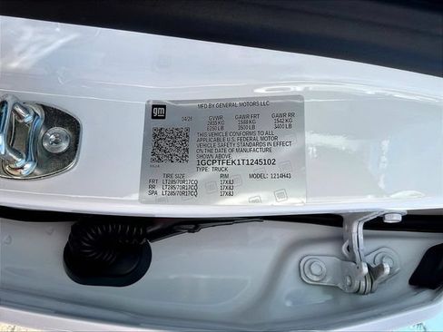New 2026 Chevrolet Colorado ZR2 w/ Technology Package AWD/4WD image 10