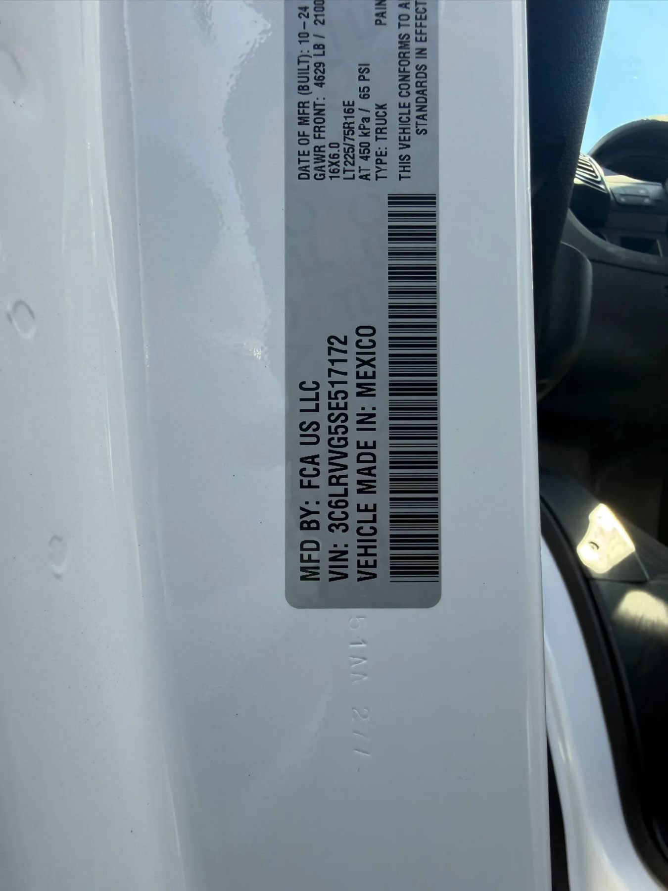 Used 2025 RAM ProMaster 2500 w/ U-Haul Equipment Group FWD image 31