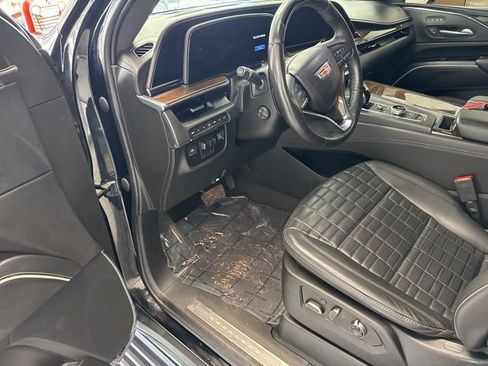 Used 2023 Cadillac Escalade Sport Platinum w/ LPO, ONYX Package AWD/4WD image 22