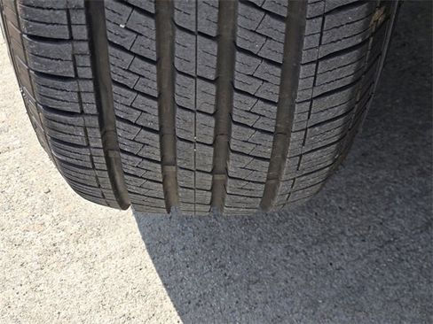 Used 2021 Toyota RAV4 XLE image 11