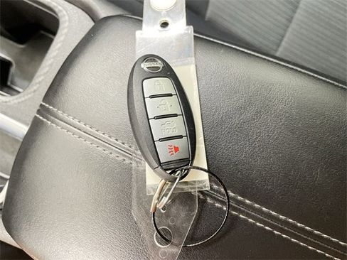 Used 2023 Nissan Sentra SV image 27