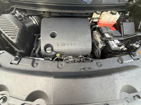 Used 2020 Chevrolet Traverse RS image 32