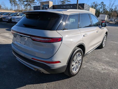 Certified 2022 Lincoln Corsair FWD image 4