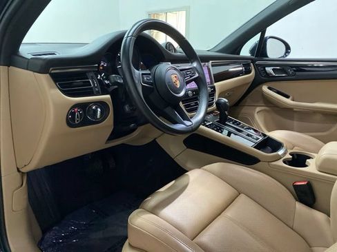 Used 2023 Porsche Macan Turbo AWD/4WD image 66