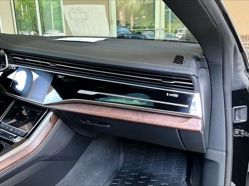 Used 2024 Audi Q8 Premium Plus w/ Premium Plus Package AWD/4WD image 19