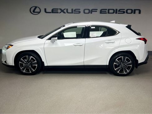 New 2026 Lexus UX 300h AWD image 4