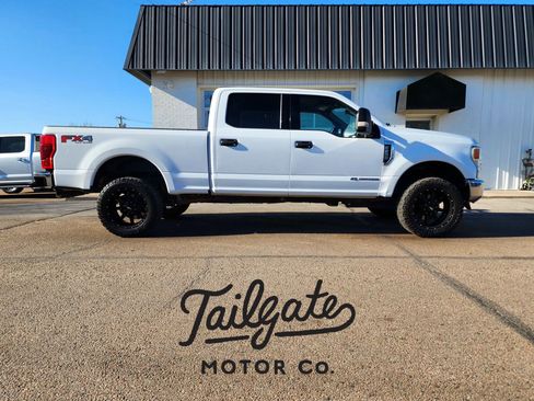 Used 2022 Ford F250 XLT w/ FX4 Off-Road Package image 1