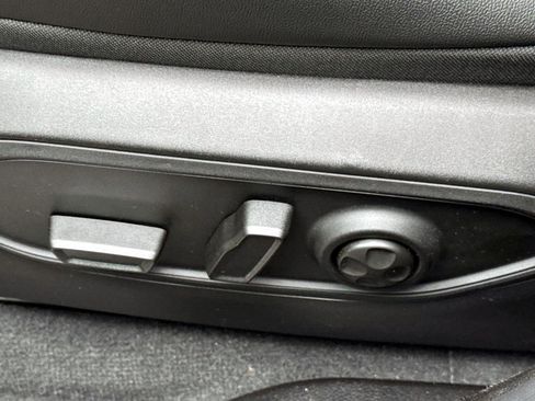 New 2026 Jeep Grand Cherokee Altitude image 10