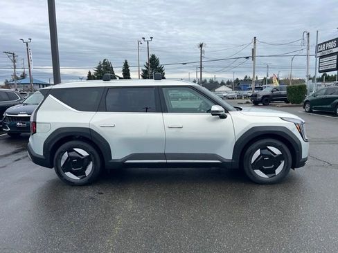 New 2026 Kia EV9 Wind AWD/4WD image 6