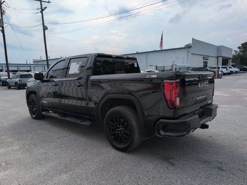 Used 2022 GMC Sierra 1500 Elevation w/ Elevation Premium Package AWD/4WD image 6