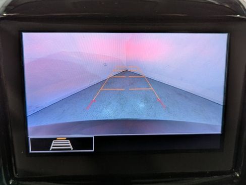 Used 2020 Chevrolet Traverse LT image 42