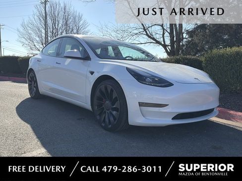 Used 2022 Tesla Model 3 Performance image 1