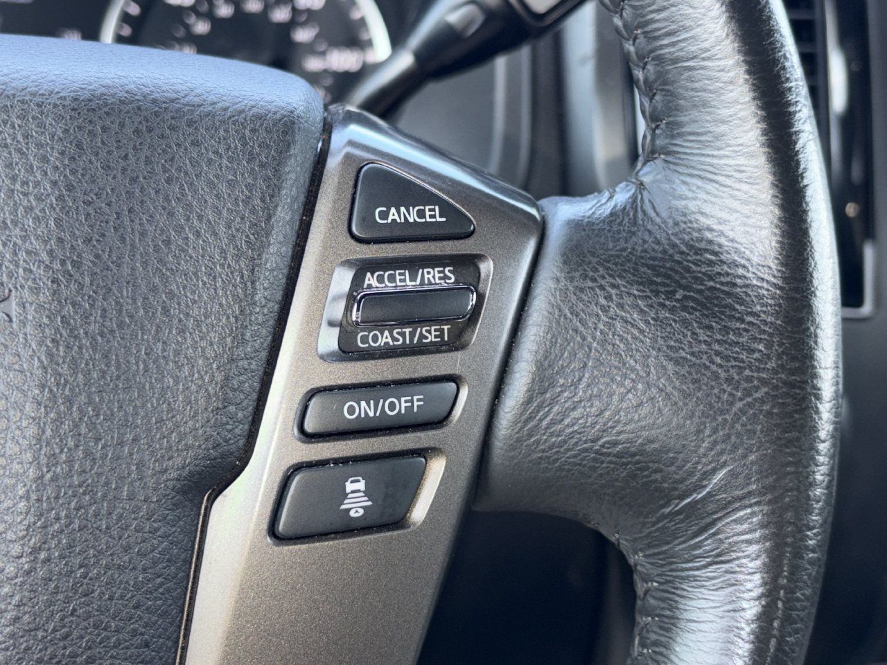 Certified 2024 Nissan Titan SV w/ SV Bronze Edition Package RWD image 21
