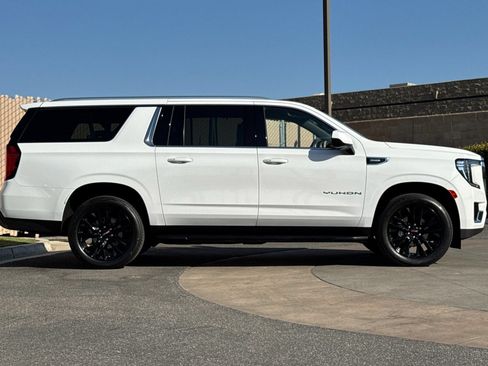 Certified 2024 GMC Yukon XL SLE RWD image 3
