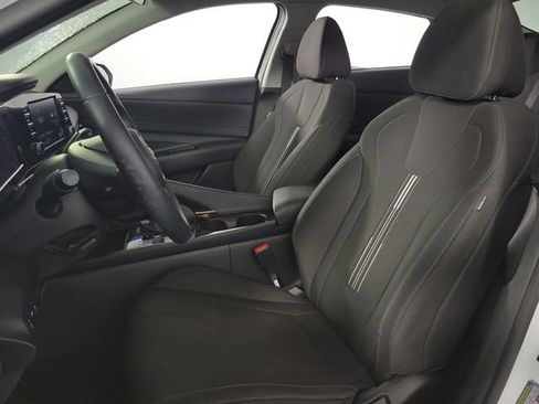 Used 2021 Hyundai Elantra SEL w/ Convenience Package FWD image 15