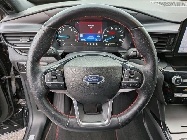 Certified 2023 Ford Explorer ST-Line w/ Class IV Trailer Tow Package AWD/4WD image 9