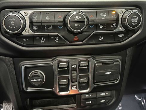 Used 2020 Jeep Wrangler Unlimited Sport AWD/4WD image 16