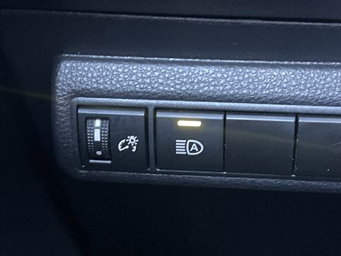 Used 2024 Toyota Corolla LE image 14