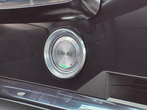 Used 2024 Chevrolet Corvette Stingray Premium Cpe w/ Z51 Performance Package image 16