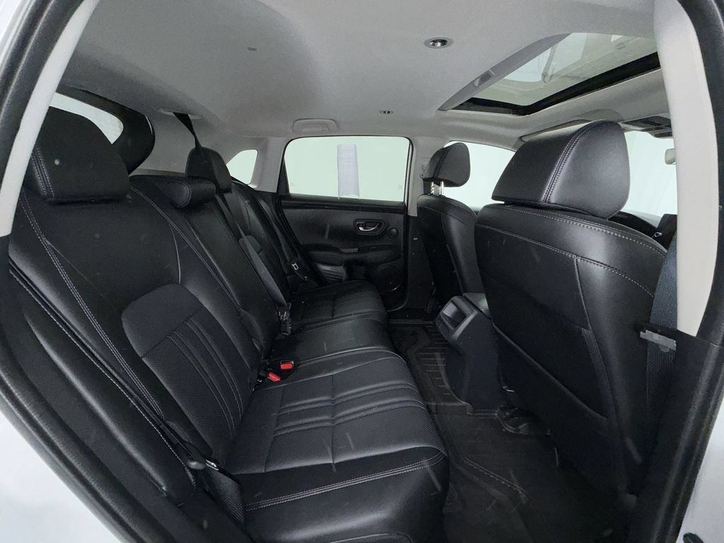 Certified 2026 Honda HR-V EX-L image 17
