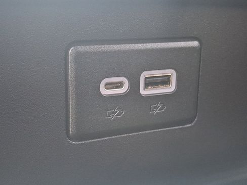 Used 2022 Chevrolet Blazer LT AWD/4WD image 11