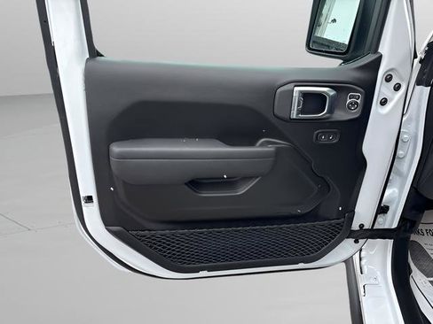 New 2026 Jeep Wrangler Willys AWD/4WD image 22