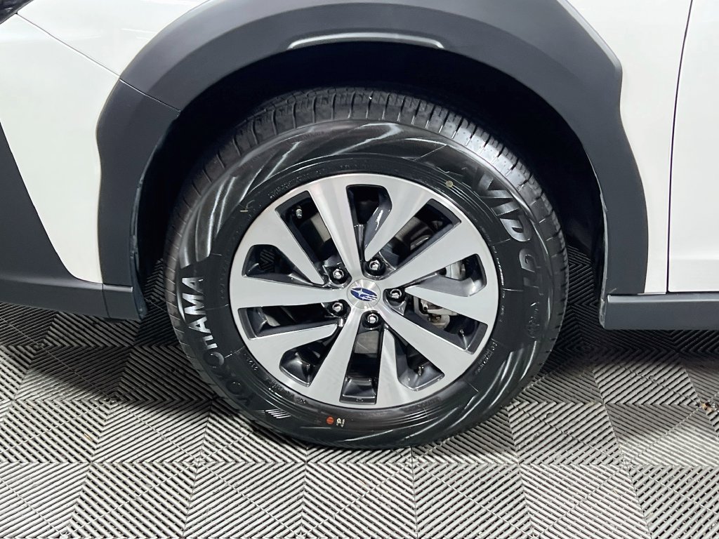 Certified 2025 Subaru Outback Premium AWD/4WD image 27