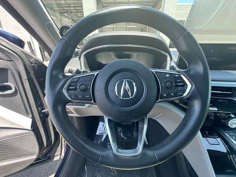 Used 2024 Acura MDX SH-AWD w/ Technology Package image 16